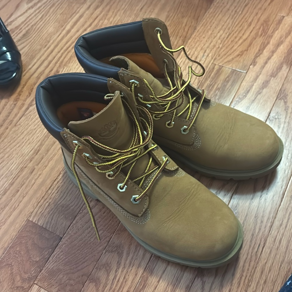 Basically new timberlands